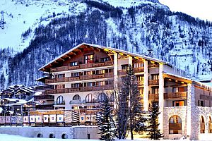 Wonderful and elegant hotel in Val d\'Isere. Photo: Hotel Christiania